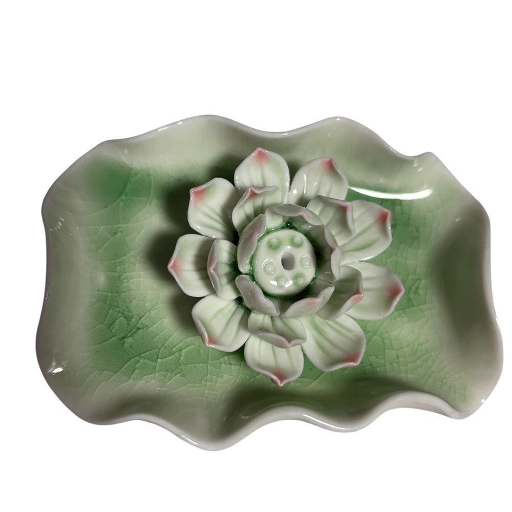 Ceramic Lotus on Lily Pad Incense Holder Fairycore Soft green pink & white NWOT
